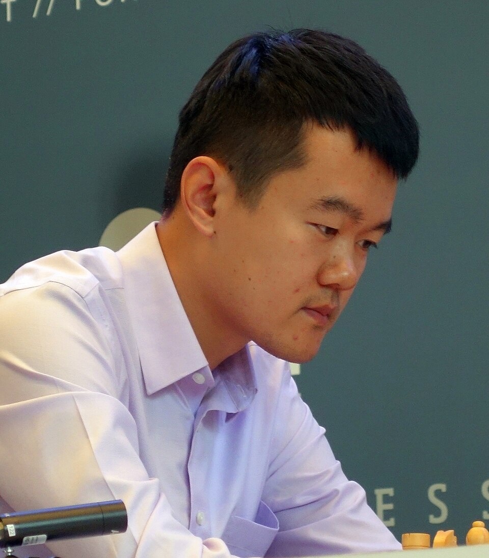Retrato de Ding Liren