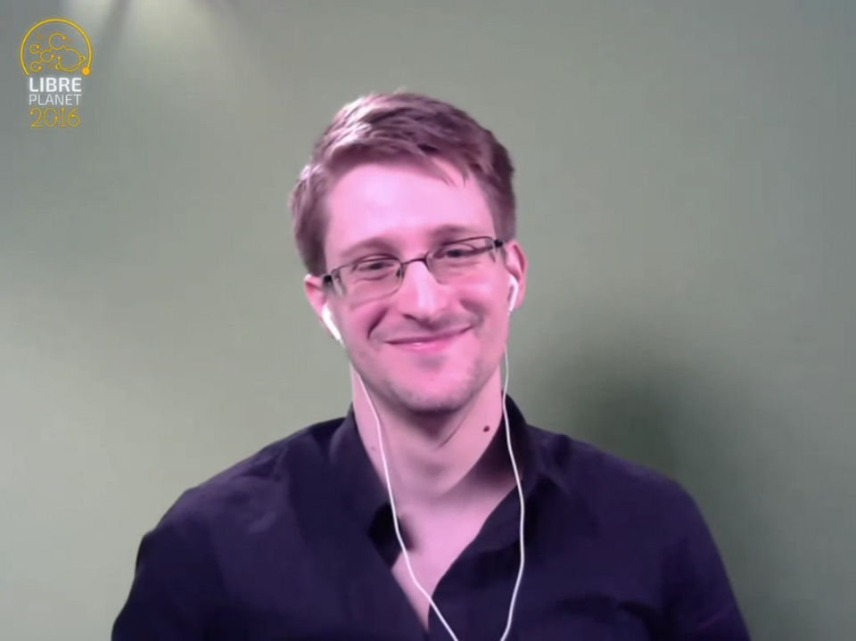 Retrato de Edward Snowden