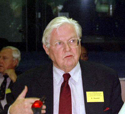 Retrato de Robert Mundell