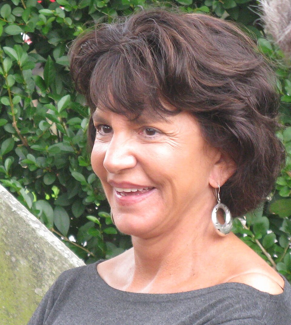 Retrato de Mercedes Ruehl