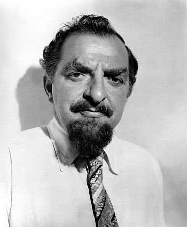 Retrato de Hugh Griffith