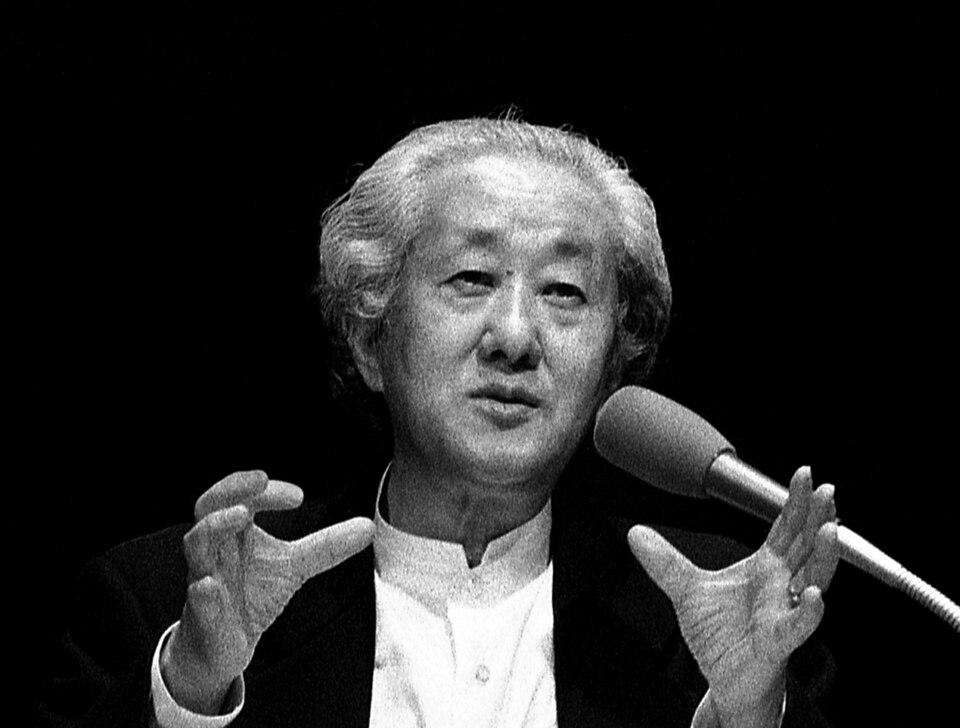 Retrato de Arata Isozaki