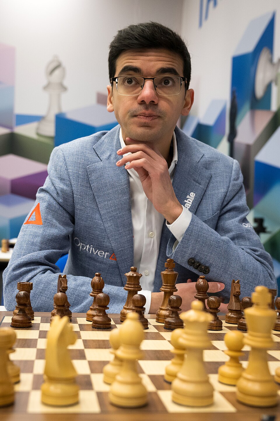 Retrato de Anish Giri