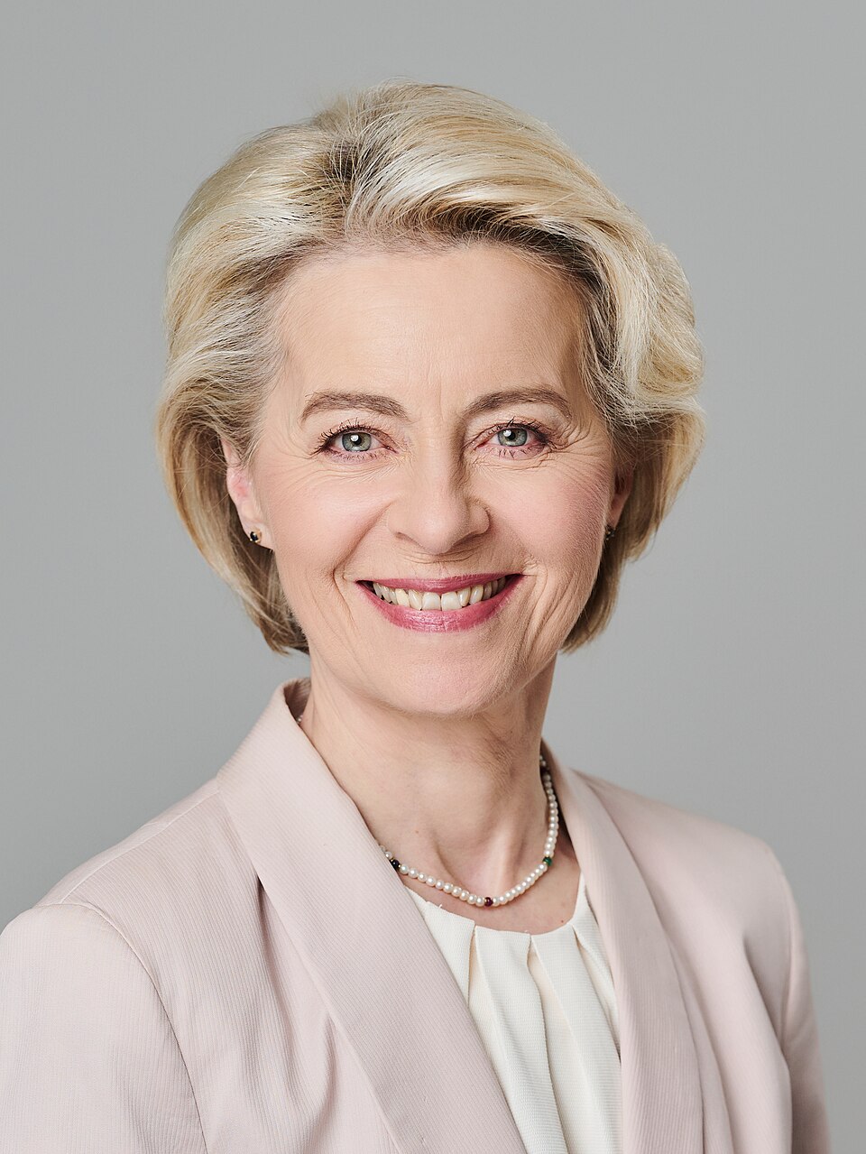 Retrato de Ursula von der Leyen