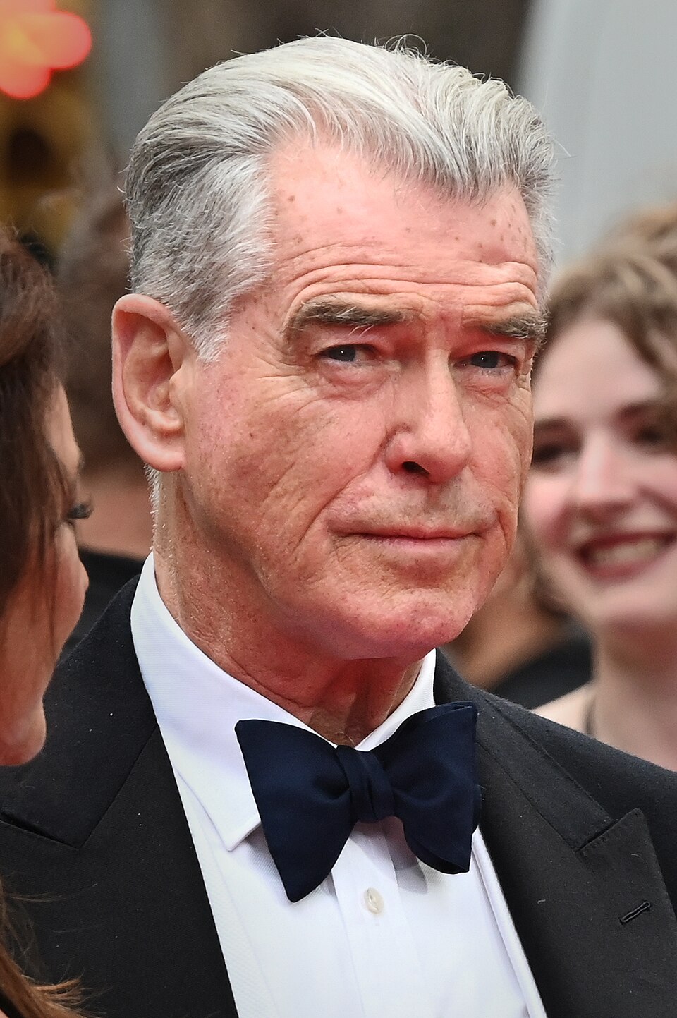 Retrato de Pierce Brosnan