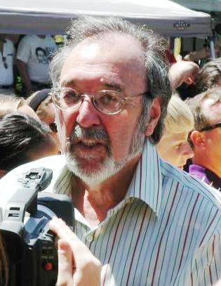 Retrato de James L. Brooks